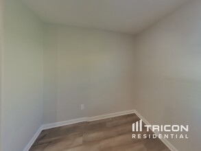189 Banjo Trl in Newark, TX - Building Photo - Building Photo