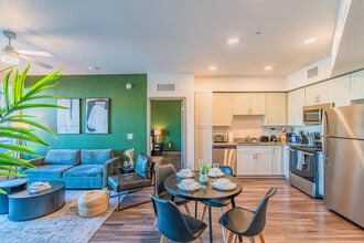 9600 W Georgia Ave in Glendale, AZ - Building Photo - Building Photo