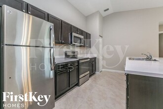 331 SW Grimaldo Terrace in Port St. Lucie, FL - Building Photo - Building Photo