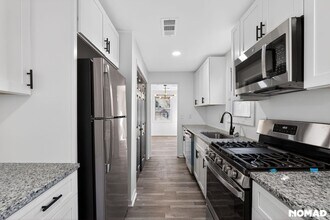 1262 Kenilworth Dr SW in Atlanta, GA - Foto de edificio - Building Photo