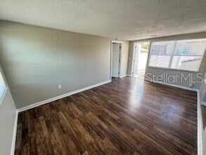 2723 W State St in Tampa, FL - Foto de edificio - Building Photo