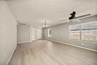 3822 Clobourne Crossing Ln in Friendswood, TX - Building Photo - Building Photo
