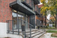 3195 Av. Van Horne photo'