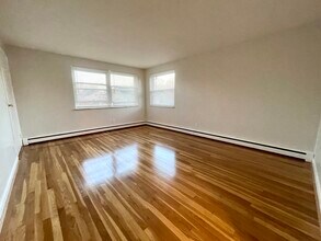 4191 Hoffman Ave, Unit 3 in Deer Park, OH - Building Photo - Building Photo