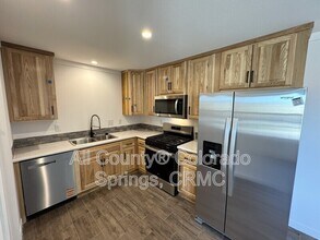 690 E Hahns Peak Ave in Pueblo West, CO - Building Photo - Building Photo