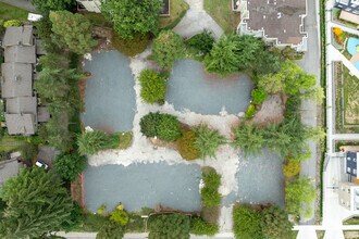 1184 Inlet St in Coquitlam, BC - Building Photo - Building Photo