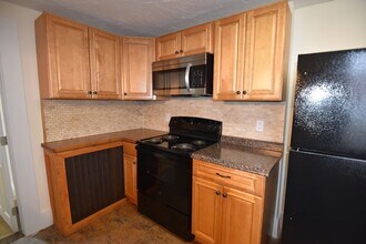 20-24-24 Walnut St in Winchendon, MA - Building Photo - Building Photo