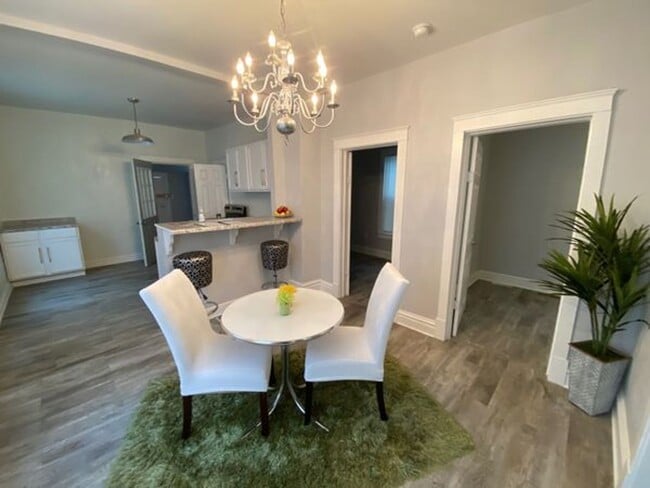 128 Topping Ave in Kansas City, MO - Building Photo - Building Photo