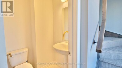 225 Birmingham St in Toronto, ON - Building Photo - Building Photo