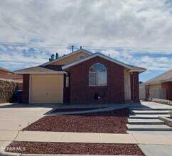 12124 Fred Carter Dr in El Paso, TX - Building Photo - Building Photo