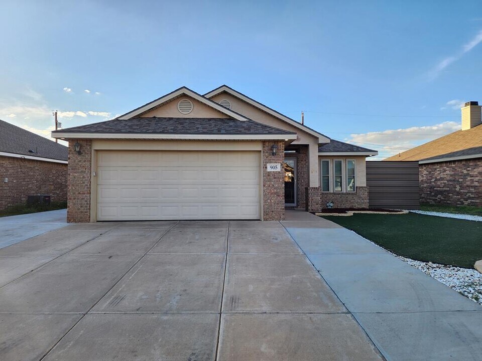 905 Duke Ave in Odessa, TX - Building Photo