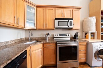 193 Beacon St, Unit 4 in Boston, MA - Building Photo - Building Photo