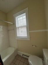 405 W Pine St, Unit 405 West Pine St. in Johnson City, TN - Foto de edificio - Building Photo