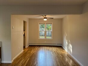 2 Walnut St in Centereach, NY - Building Photo - Building Photo