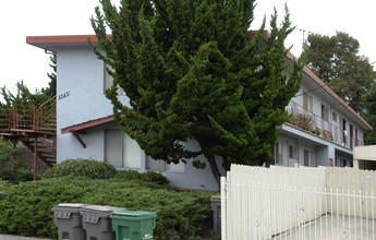 3525 Ardley Ave in Oakland, CA - Foto de edificio - Building Photo