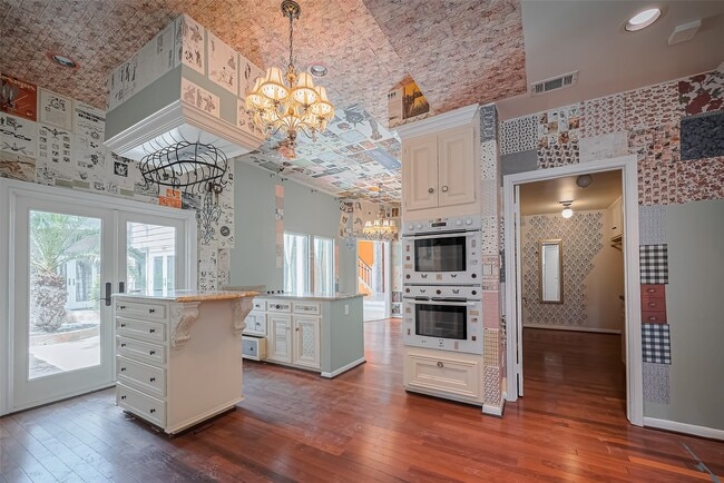 property at 5415 Olympia Fields Ln