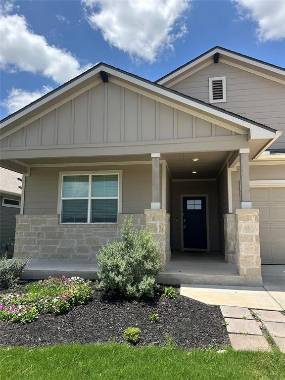 402 Barton Creek Ln in Hutto, TX - Building Photo - Building Photo