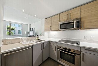 555 4th St in San Francisco, CA - Building Photo - Building Photo