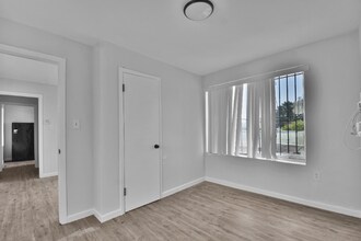 1842 NW 19th Terrace-Unit -1 in Miami, FL - Building Photo - Building Photo