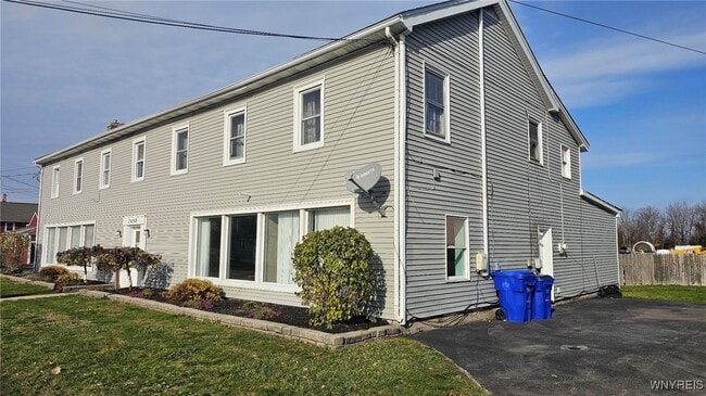 2650 Seneca St in West Seneca, NY - Building Photo - Building Photo