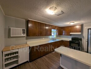 6505 Blue Springs Rd in Greenwood, FL - Building Photo - Building Photo