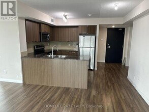 1508 Lawrence Ave E in Toronto, ON - Building Photo - Building Photo