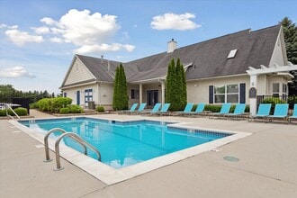 Quail Hollow at the Lakes in Holland, OH - Building Photo - Building Photo