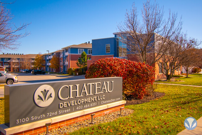 Chateau At Holmes Lake in Lincoln, NE - Building Photo - Building Photo