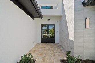 3221 Blue Cypress Ln in Wellington, FL - Building Photo - Building Photo