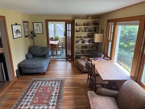 19 Hough St in Lebanon, NH - Building Photo - Building Photo