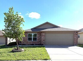 18421 Willow Sage Ln in Elgin, TX - Building Photo