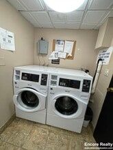 1243 Beacon St, Unit 2C in Brookline, MA - Building Photo - Building Photo