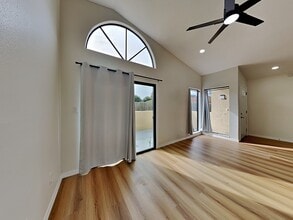 739 Golden Sunshine Cir in Orlando, FL - Building Photo - Building Photo