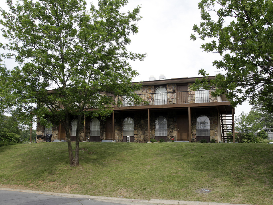 4900 Lynn Ln in North Little Rock, AR - Building Photo