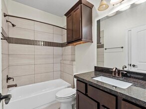 5319 Kiam St in Houston, TX - Building Photo - Building Photo