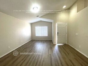 1815 N 120th Dr in Avondale, AZ - Foto de edificio - Building Photo