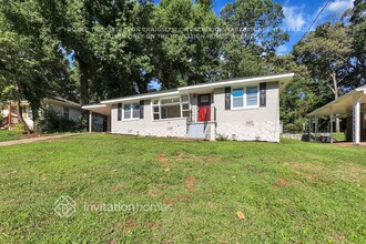 1959 Laurel Ln in Decatur, GA - Building Photo - Building Photo