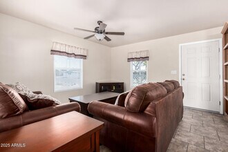 2650 W Union Hills Dr in Phoenix, AZ - Building Photo - Building Photo