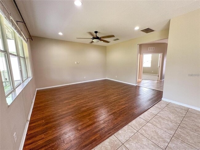 8979 39th St Cir E in Parrish, FL - Building Photo - Building Photo