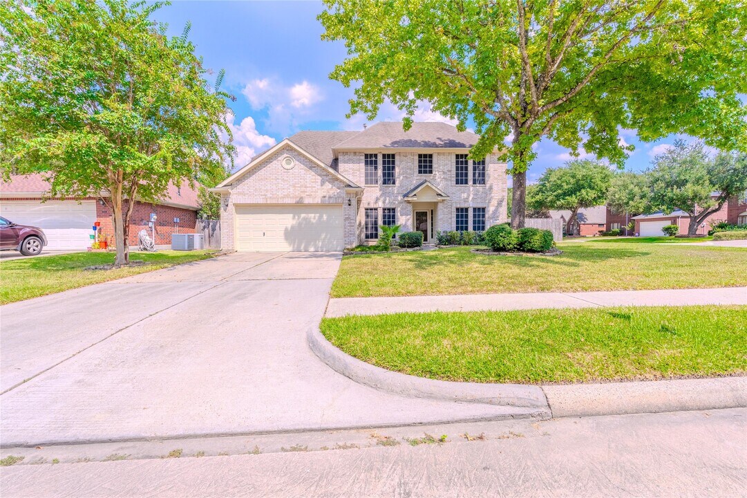 13902 Stableridge Ct in Houston, TX - Building Photo