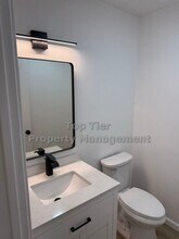 9524 Easter Way in San Diego, CA - Building Photo - Building Photo