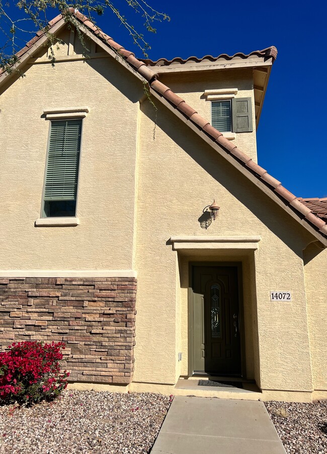 14072 W Country Gables Dr