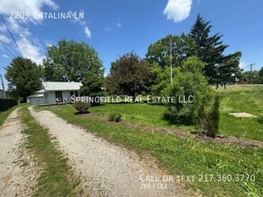 2209 Catalina Ln in Springfield, IL - Building Photo - Building Photo