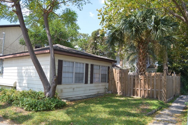 property at 3648 Riverside Ave