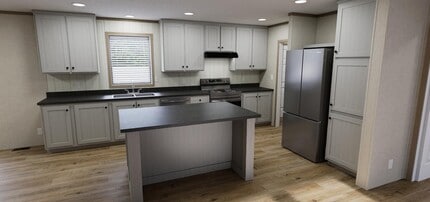 1443 Red Maple Ln in Kalamazoo, MI - Building Photo - Building Photo