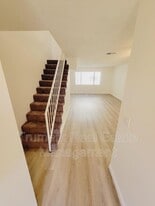 553 E Orange Grove Ave in Burbank, CA - Building Photo