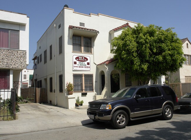 624 N St Andrews Pl in Los Angeles, CA - Building Photo - Building Photo