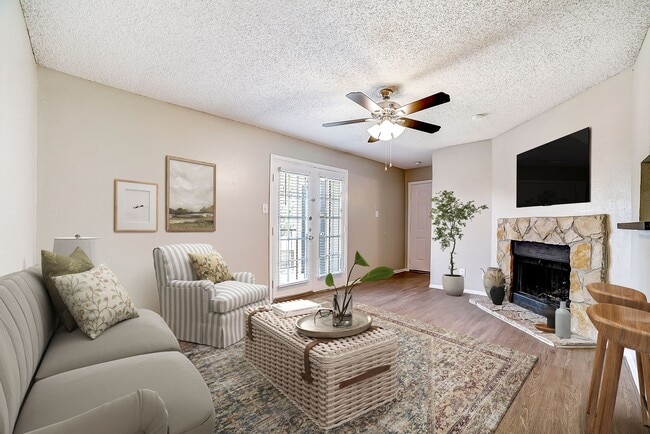 Peaks at Universal City in Universal City, TX - Building Photo - Building Photo