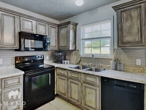 5635 S Farm Rd 145 in Springfield, MO - Building Photo - Building Photo