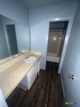 1105 Eastside Dr in Killeen, TX - Building Photo - Building Photo